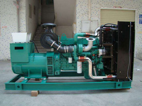 遵义1100kw康明斯柴油发电机组图片 遵义1100kw康明斯柴油发电机组图片