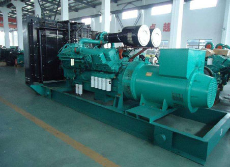 遵义800kw康明斯柴油发电机组图片 遵义800kw康明斯柴油发电机组图片